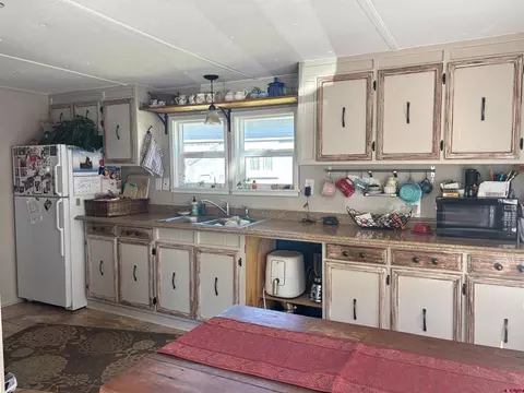 Kitchen - 485 Florida Rd #B19, Durango, CO 81301 photo 5 of 5