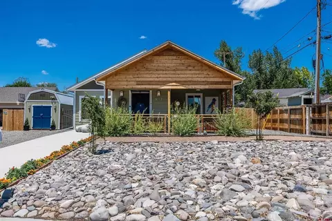 937 S 10th St, Montrose, CO 81401