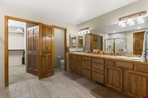 Bath - 210 Cypress Ct, Durango, CO 81301 photo 3 of 5