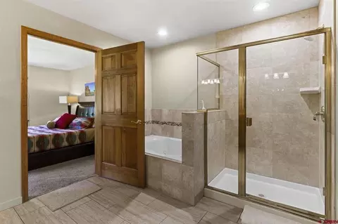 Bath - 210 Cypress Ct, Durango, CO 81301 photo 2 of 5