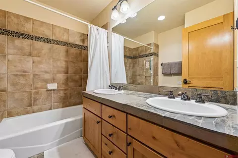 Bath - 102 Limestone Ct, Durango, CO 81301 photo 3 of 6