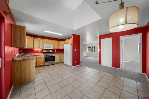 Kitchen - 41 Valley View Way, Durango, CO 81303 photo 1 of 2