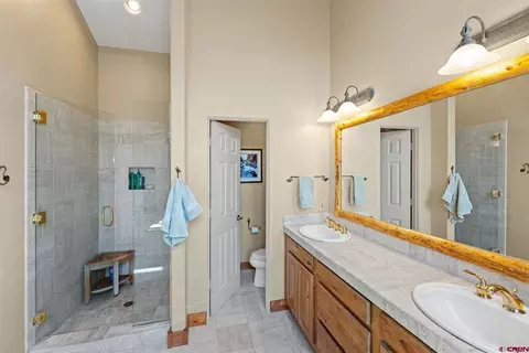 Bath - 139 Snowmass Rd, Crested Butte, CO 81225 photo 3 of 7