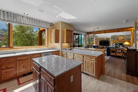 Kitchen - 139 Snowmass Rd, Crested Butte, CO 81225 photo 5 of 7