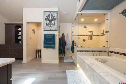 Bath - 38 Danielle Cir, Durango, CO 81301 photo 2 of 5