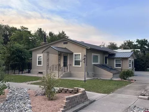 805 N 5th St, Montrose, CO 81401