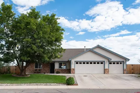 3277 Ravens Crest Dr, Montrose, CO 81401