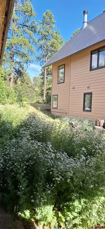 Exterior - 1120 Silver Mesa Driveway, Durango, CO 81301 photo 5 of 17