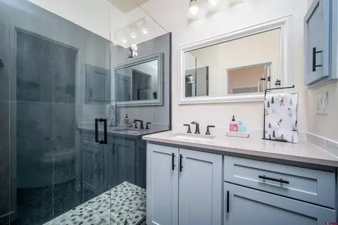 Bath - 117 Needles Way #720, Durango, CO 81301 photo 1 of 5