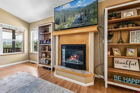 Living - 16 Lendy Ln, Durango, CO 81303 photo 2 of 4