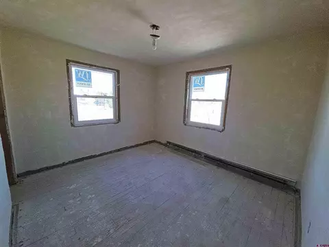 Bedroom - 1045 E 1055 E 9th St, Delta, CO 81416 photo 2 of 4
