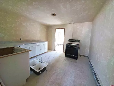 Kitchen - 1045 E 1055 E 9th St, Delta, CO 81416 photo 1 of 1