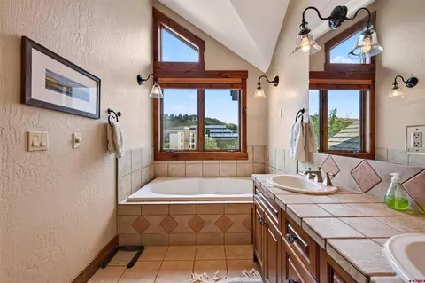 Bath - 16 Snowmass Rd #3, Crested Butte, CO 81225 photo 3 of 4