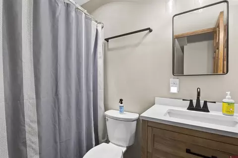 Bath - 15 Marcellina Ln #116, Crested Butte, CO 81225 photo 3 of 3