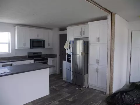 Kitchen - 5292 Simmental Rd, Delta, CO 81416 photo 2 of 5
