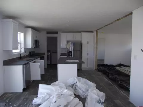 Kitchen - 5292 Simmental Rd, Delta, CO 81416 photo 4 of 5