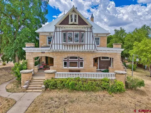 209 Bauer Ave, Mancos, CO 81328