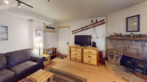 Living - 11 Emmons Rd #327, Crested Butte, CO 81225 photo 2 of 6