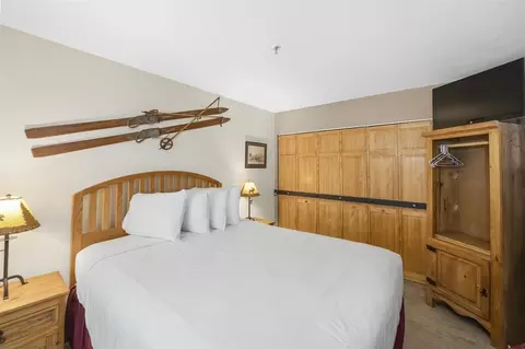 Bedroom - 11 Emmons Rd #327, Crested Butte, CO 81225 photo 3 of 6