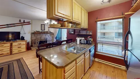 Kitchen - 11 Emmons Rd #327, Crested Butte, CO 81225 photo 3 of 5