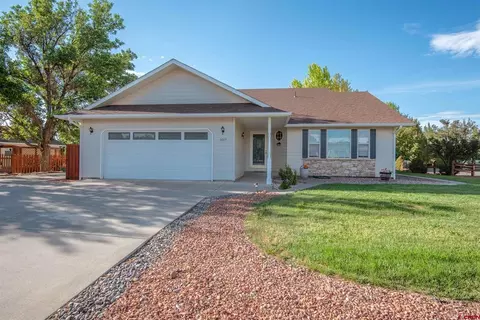 1665 Sneffels St, Montrose, CO 81401