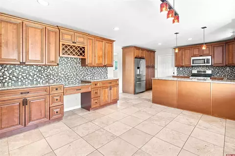 Kitchen - 106 Grass Roots Rd, Durango, CO 81301 photo 5 of 5