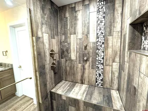 Bath - 976 Bluffs Blvd, Cortez, CO 81321 photo 2 of 6