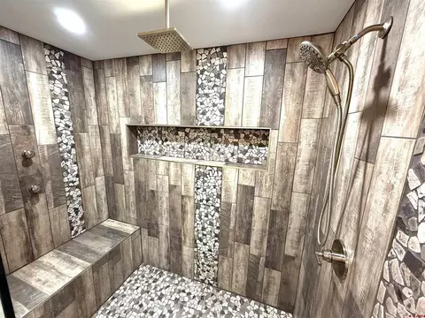Bath - 976 Bluffs Blvd, Cortez, CO 81321 photo 3 of 6