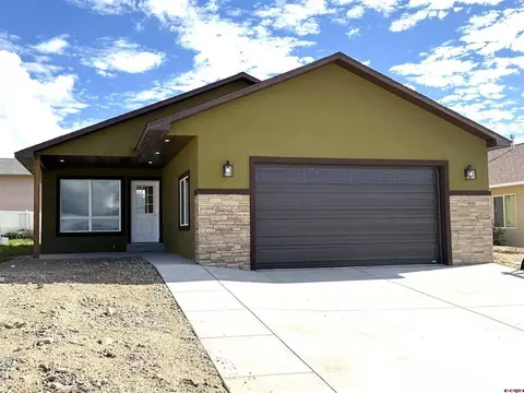 Exterior - 976 Bluffs Blvd, Cortez, CO 81321 photo 3 of 6