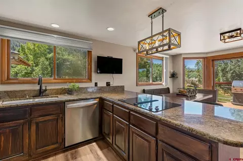 Kitchen - 59 Highland Pl, Durango, CO 81301 photo 2 of 4
