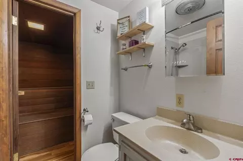Bath - 59 Highland Pl, Durango, CO 81301 photo 5 of 6