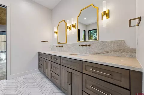 Bath - 103 Glacier Cliff Dr, Durango, CO 81301 photo 4 of 11