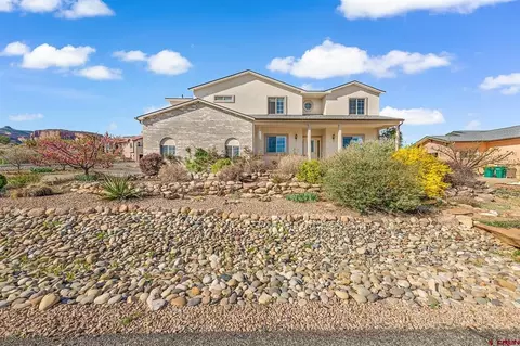 Exterior - 927 Crown Ct, Fruita, CO 81521 photo 4 of 11