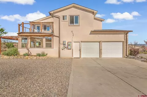 Exterior - 927 Crown Ct, Fruita, CO 81521 photo 7 of 11