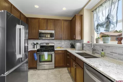 Kitchen - 242 Buena Vida Ave, Durango, CO 81301 photo 3 of 4