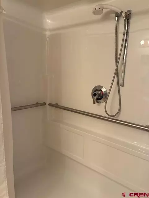 Bath - 35 Sunshine Ct #5, Durango, CO 81301 photo 2 of 2
