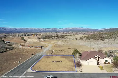 505 SE Pine St, Cedaredge, CO 81413 photo 2