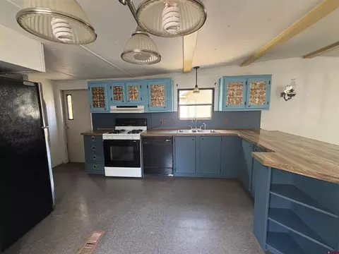 Kitchen - 485 Florida Rd #D1, Durango, CO 81301 photo 4 of 5