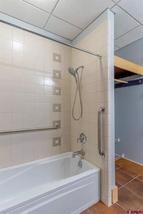 Bath - 555 Rivergate Ln #B2-247, Durango, CO 81301 photo 2 of 3