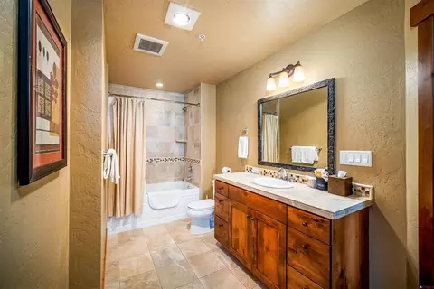 Bath - 24 Sheol St #302, Durango, CO 81301 photo 5 of 6