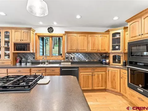 Kitchen - 159 Shiloh Cir, Durango, CO 81301 photo 3 of 4