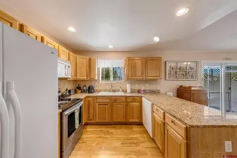 Kitchen - 10826 Mesa View Loop, Eckert, CO 81418 photo 2 of 3
