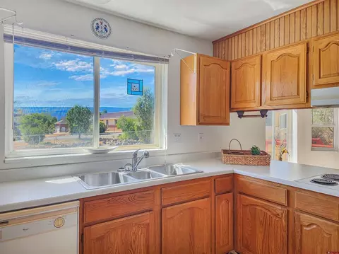 Kitchen - 17483 Surface Creek Rd, Cedaredge, CO 81413 photo 3 of 5