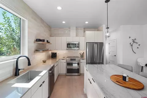 Kitchen - 176 E 33rd St #602, Durango, CO 81301 photo 3 of 5