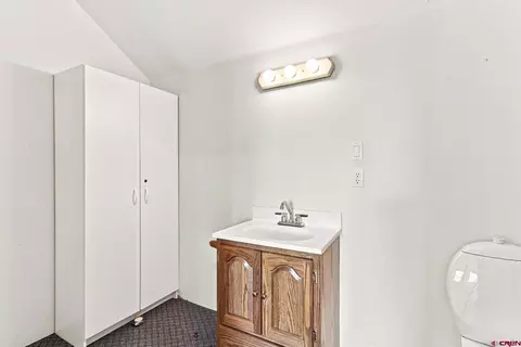 Bath - 213 Hillcrest Dr, Durango, CO 81301 photo 4 of 4