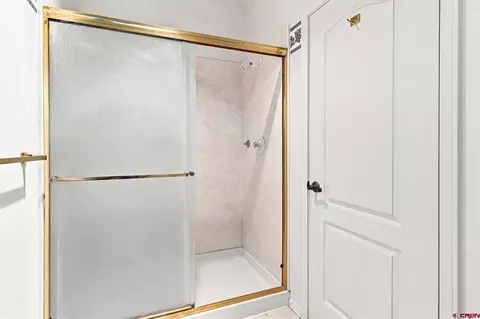 Bath - 213 Hillcrest Dr, Durango, CO 81301 photo 2 of 4