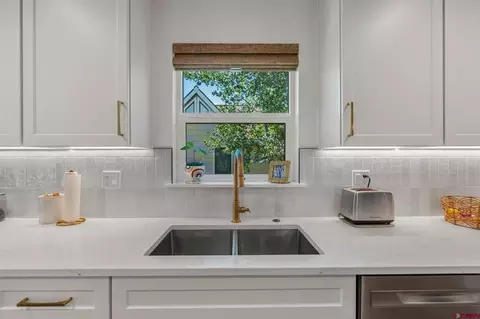 Kitchen - 2054 E 2nd Ave, Durango, CO 81301 photo 3 of 5