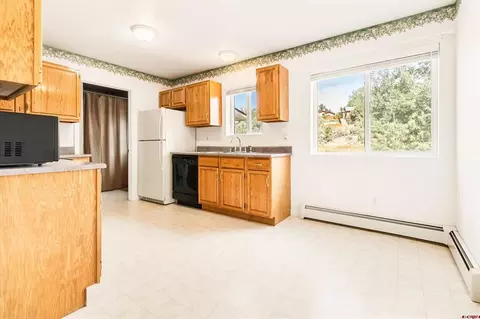 Kitchen - 229 Jenkins Ranch Rd #D, Durango, CO 81301 photo 2 of 5