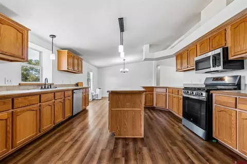 Kitchen - 28998 Hwy 160, Durango, CO 81303 photo 2 of 3