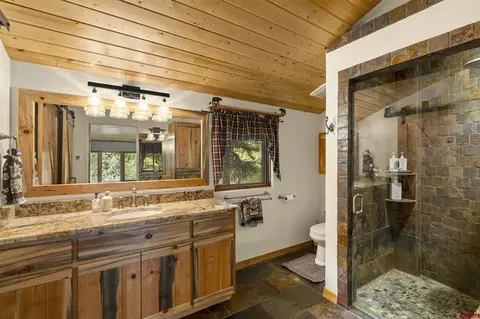 Bath - 52 Spud Cir, Durango, CO 81301 photo 3 of 5